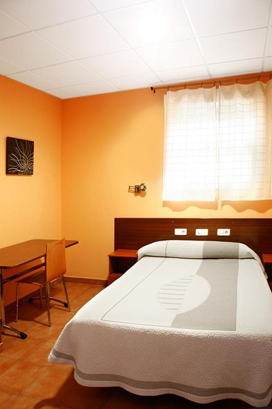 Alojamiento Numancia Pension Burgo Extérieur photo